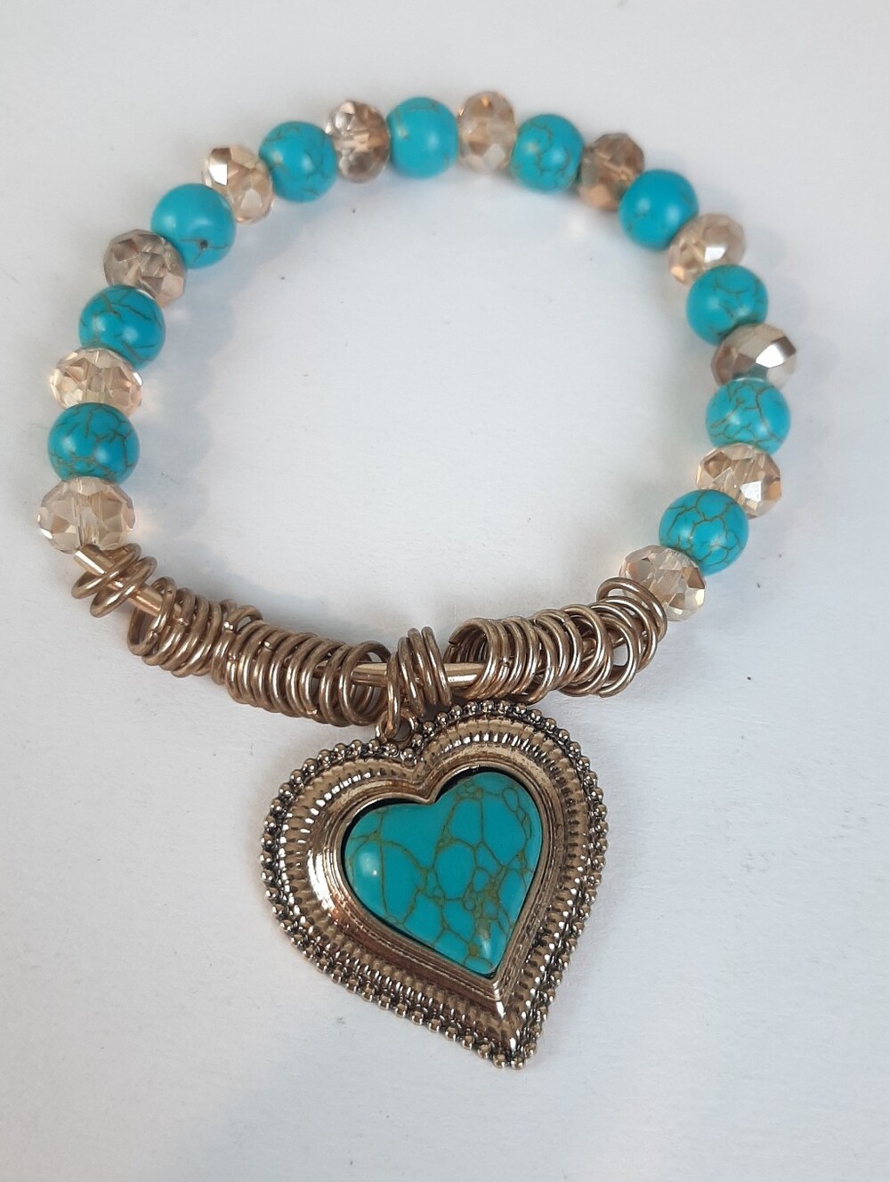 Paparazzi "Horseshoe Heartthrob" bracelet Gold Tone Turquoise Beads